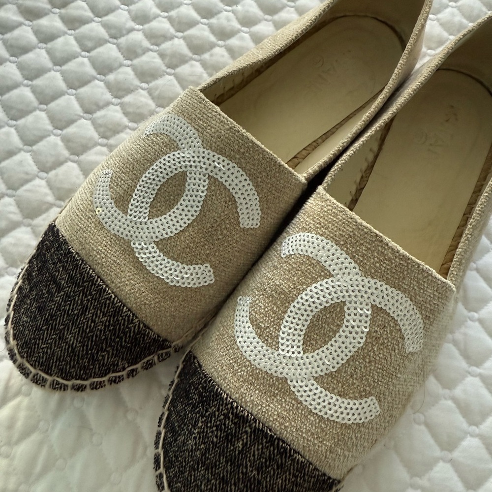 CHANEL Beige and Black Canvas Espadrilles